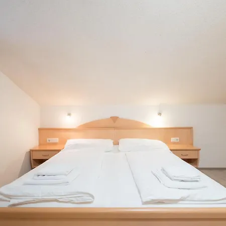 Vanessa * 滨湖采尔