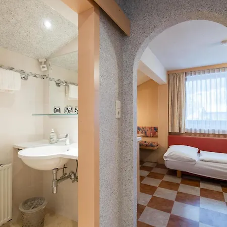 Vanessa * 滨湖采尔